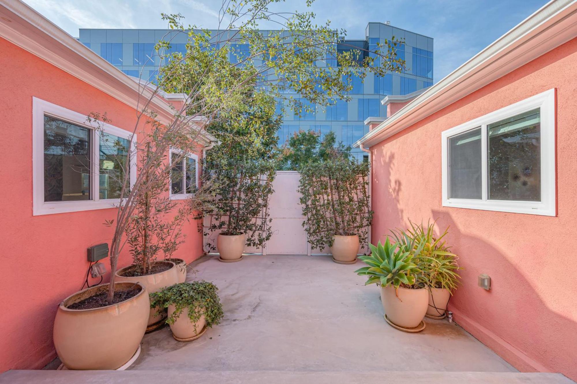 Art Deco By Avantstay 1920S Remodeled Bungalow Open Layout Courtyard Los Angeles Exteriér fotografie
